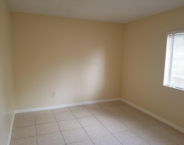 6023 10th Avenue N - Photo Thumbnail 9