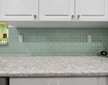 4345 Parkside Drive - Photo Thumbnail 14