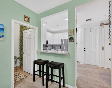 4345 Parkside Drive - Photo Thumbnail 16
