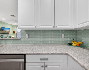 4345 Parkside Drive - Photo Thumbnail 15