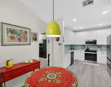 4345 Parkside Drive - Photo Thumbnail 12