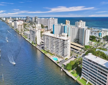 299 N Riverside Drive - Photo Thumbnail 1