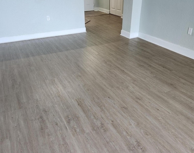 1660 Renaissance Commons Boulevard - Photo Thumbnail 3