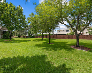 4221 Sw 71st Terrace - Photo Thumbnail 14