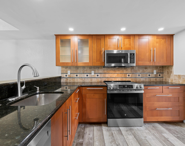 4221 Sw 71st Terrace - Photo Thumbnail 2
