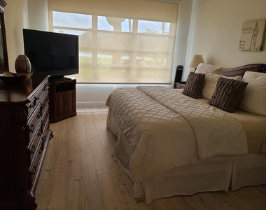 804 Cypress Boulevard - Photo Thumbnail 6