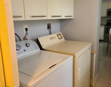 804 Cypress Boulevard - Photo Thumbnail 13