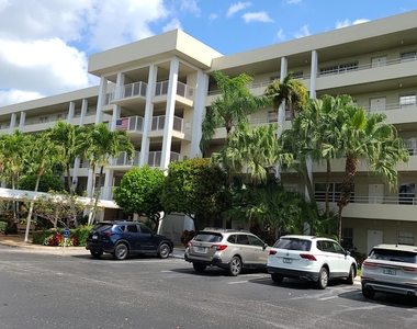 804 Cypress Boulevard - Photo Thumbnail 15