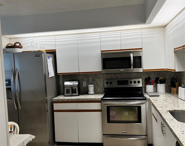 12950 Sw 13th Street - Photo Thumbnail 2
