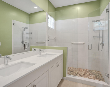 5779 Nw 120th Avenue - Photo Thumbnail 23