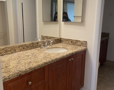 9701 Westview Drive - Photo Thumbnail 6