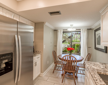 13329 Polo Club Road - Photo Thumbnail 11