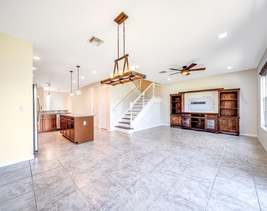 4543 Tara Cove Way - Photo Thumbnail 10