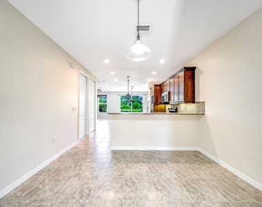 4543 Tara Cove Way - Photo Thumbnail 5