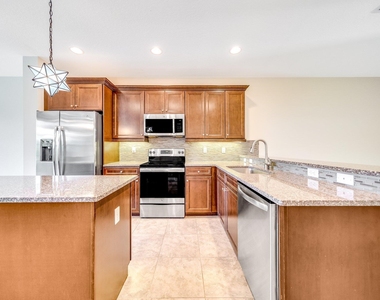 4543 Tara Cove Way - Photo Thumbnail 6