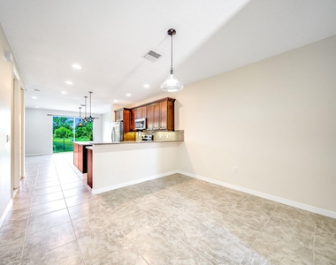 4543 Tara Cove Way - Photo Thumbnail 4