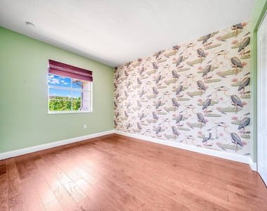 4543 Tara Cove Way - Photo Thumbnail 14