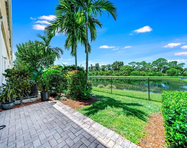 4543 Tara Cove Way - Photo Thumbnail 12