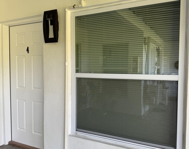 625 Ne 14th Avenue - Photo Thumbnail 8