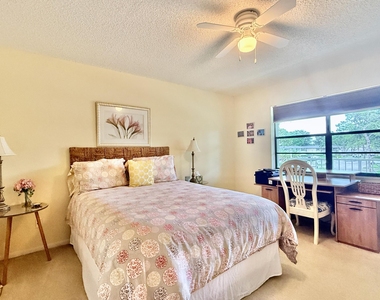 19 Westgate Lane - Photo Thumbnail 7