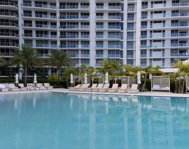 220 Lake Shore Drive - Photo Thumbnail 50