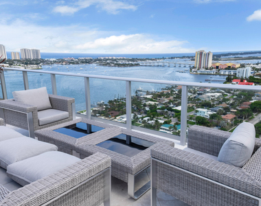 220 Lake Shore Drive - Photo Thumbnail 44