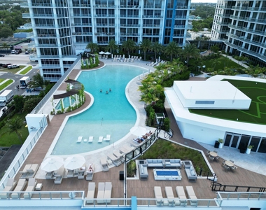 220 Lake Shore Drive - Photo Thumbnail 1