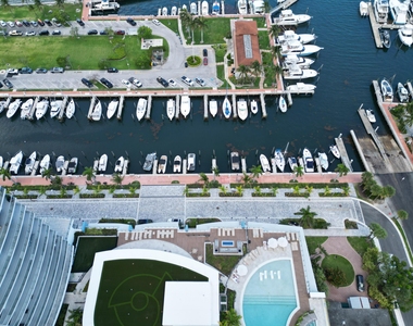 220 Lake Shore Drive - Photo Thumbnail 2