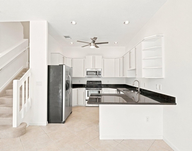 1224 Ne 18th Avenue - Photo Thumbnail 8