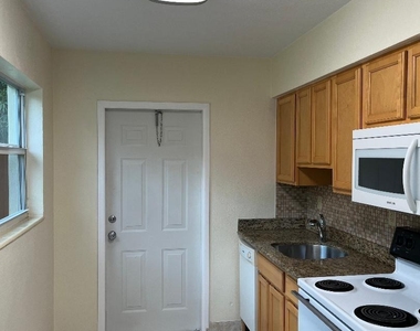 231 Ne 24th Avenue - Photo Thumbnail 11