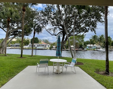 14 Royal Palm Way - Photo Thumbnail 14