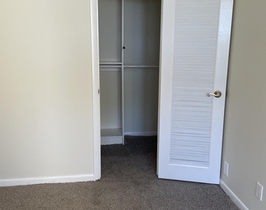 14 Royal Palm Way - Photo Thumbnail 13