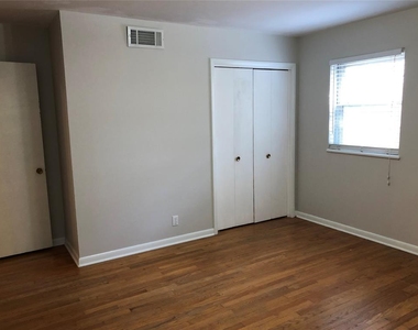 1308 Sycamore Street - Photo Thumbnail 32