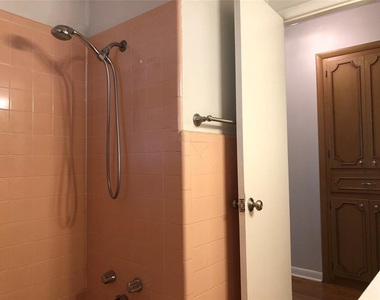 1308 Sycamore Street - Photo Thumbnail 12