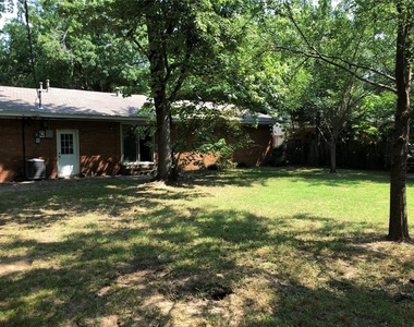1308 Sycamore Street - Photo Thumbnail 28