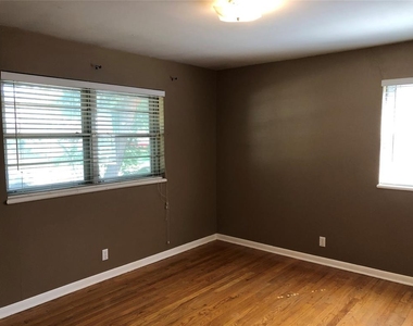 1308 Sycamore Street - Photo Thumbnail 36
