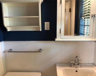 1308 Sycamore Street - Photo Thumbnail 11