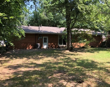 1308 Sycamore Street - Photo Thumbnail 4
