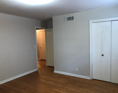 1308 Sycamore Street - Photo Thumbnail 33