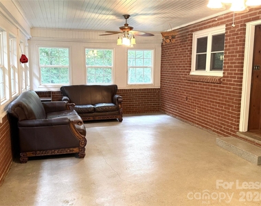 150 Cowan Lane - Photo Thumbnail 6