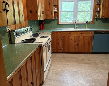 150 Cowan Lane - Photo Thumbnail 10
