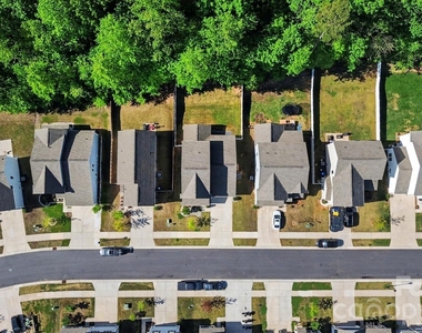 3024 Pinehills Way - Photo Thumbnail 27