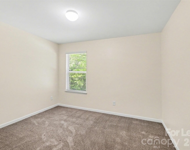 3024 Pinehills Way - Photo Thumbnail 16