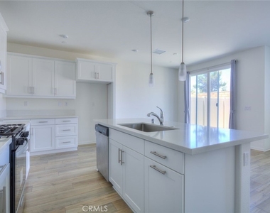 202 Bonita - Photo Thumbnail 13