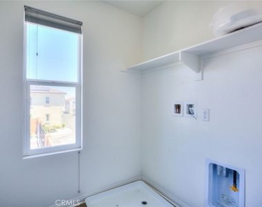 202 Bonita - Photo Thumbnail 34