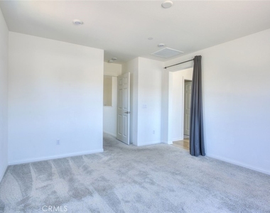202 Bonita - Photo Thumbnail 20