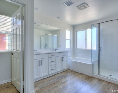 202 Bonita - Photo Thumbnail 22