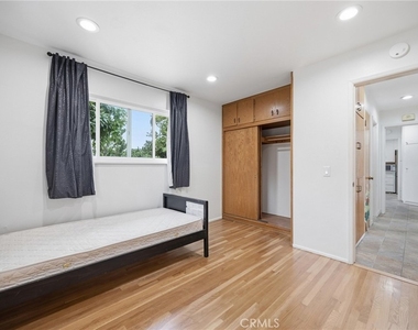 5554 Pal Mal Ave - Photo Thumbnail 15