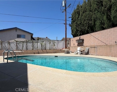 8169 Blewett - Photo Thumbnail 10