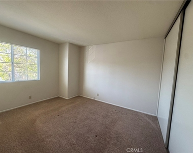 2121 Sun Ridge - Photo Thumbnail 13